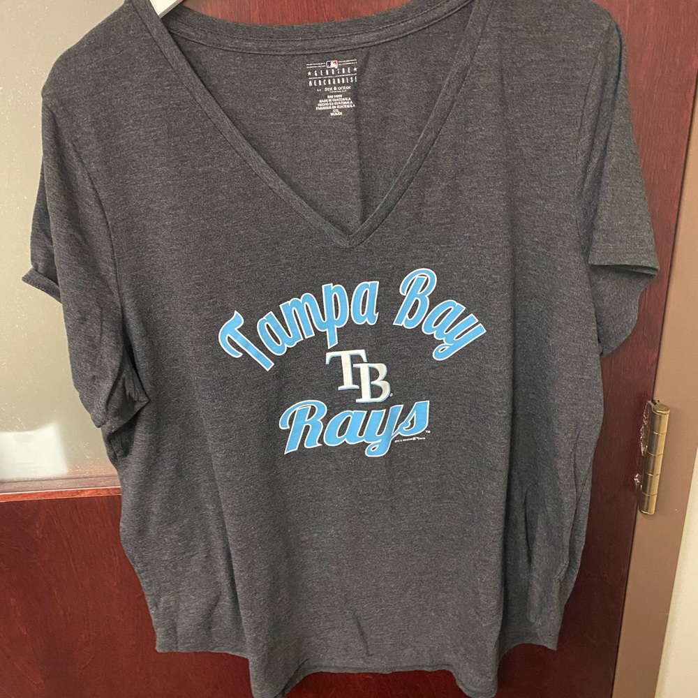 Women’s Tampa Bay Rays V-neck Tee: Size XXL